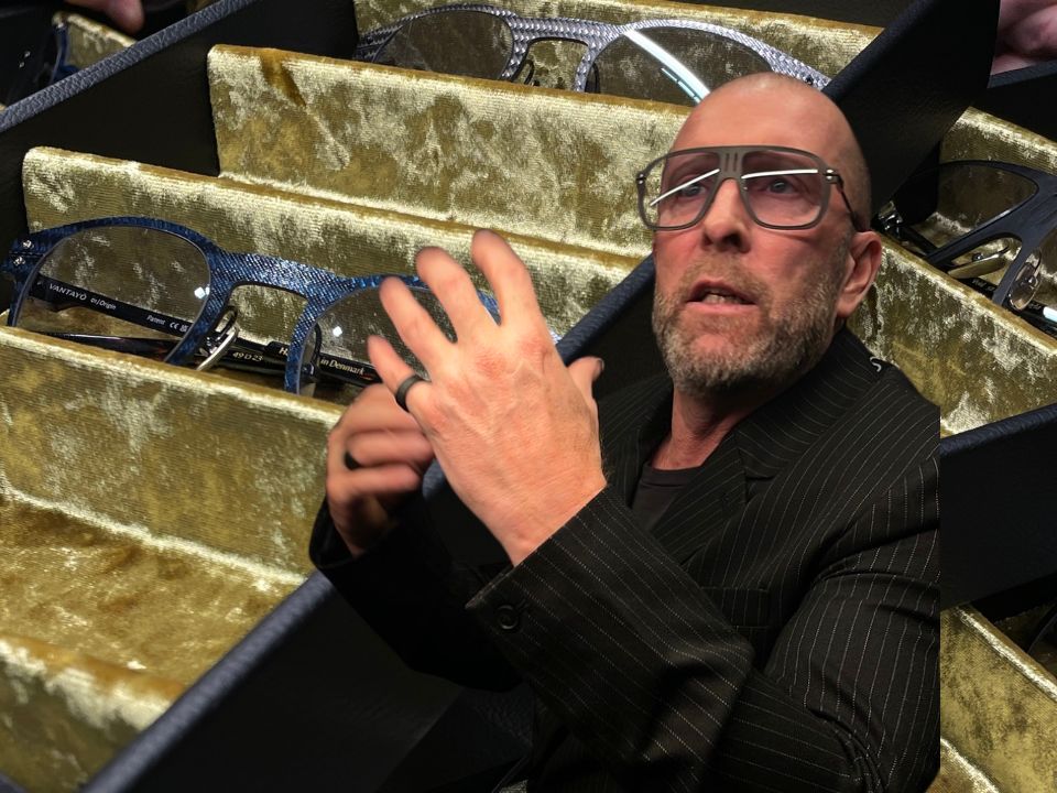 Claus Bellinger mit seiner neuen Edel-Kollektion Vantayõ